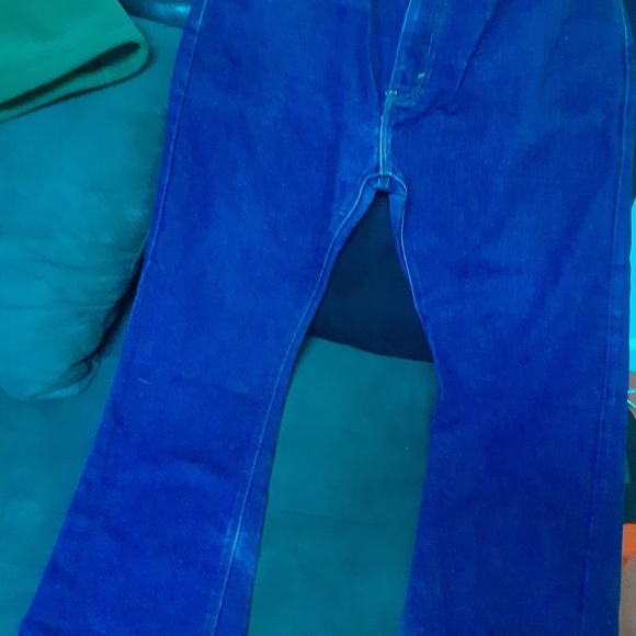 Mens Blue Levi Denim jeans - Picture 5 of 7